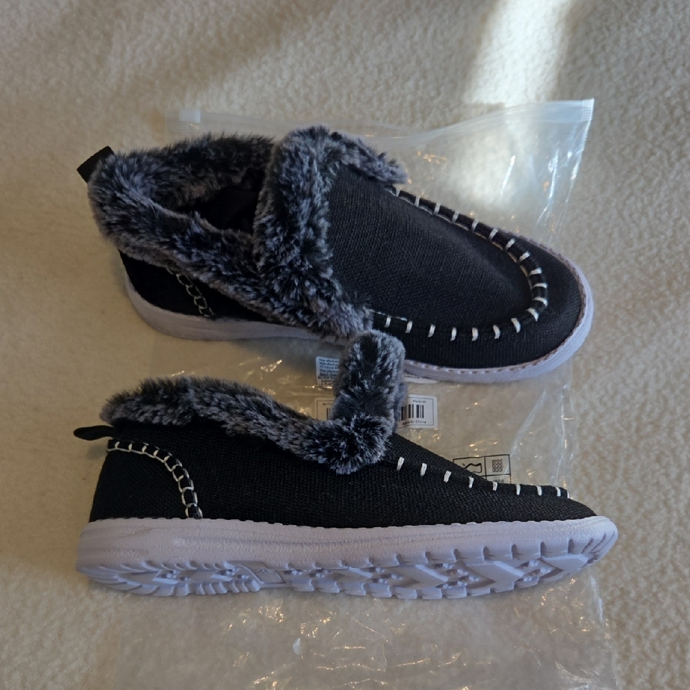 Womens Black Faux-Fur Lined Slip-On Shoes
